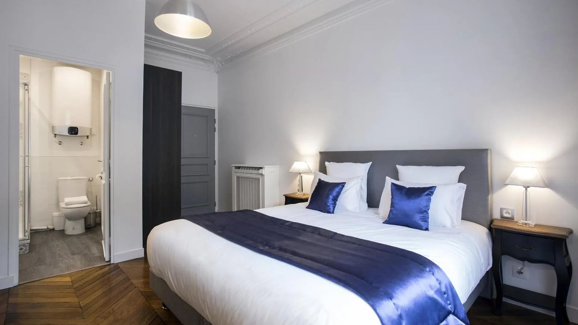 Vestay George V Paris
